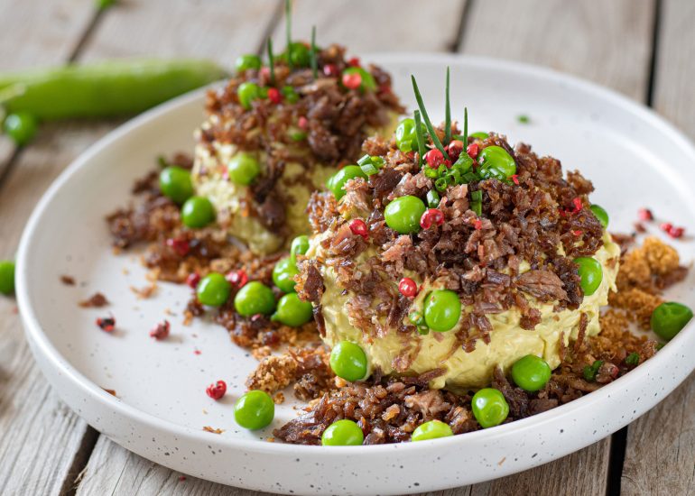 Recette confit de canard fermier des Landes, champignons frais et purée de petits pois.