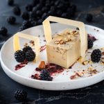 Recette Sore : foie-gras mi-cuit, brick croustillant et mûres