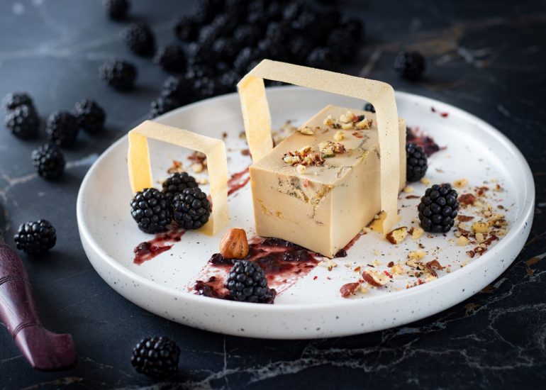 Recette Sore : foie-gras mi-cuit, brick croustillant et mûres