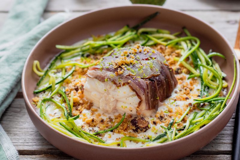 Recette de lotte lardée au magret fumé de Canard Fermier des Landes et sauce champagne