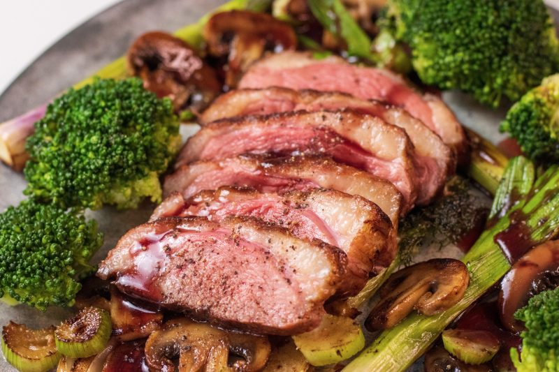 Recette de magret de canard grillé aux petits légumes
